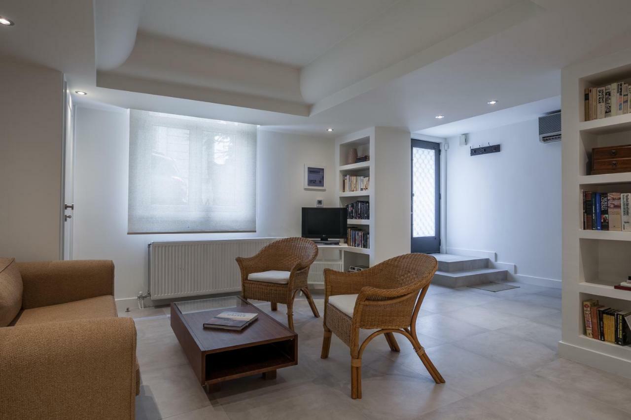 Right Under The Acropolis Apartamento Atenas Exterior foto